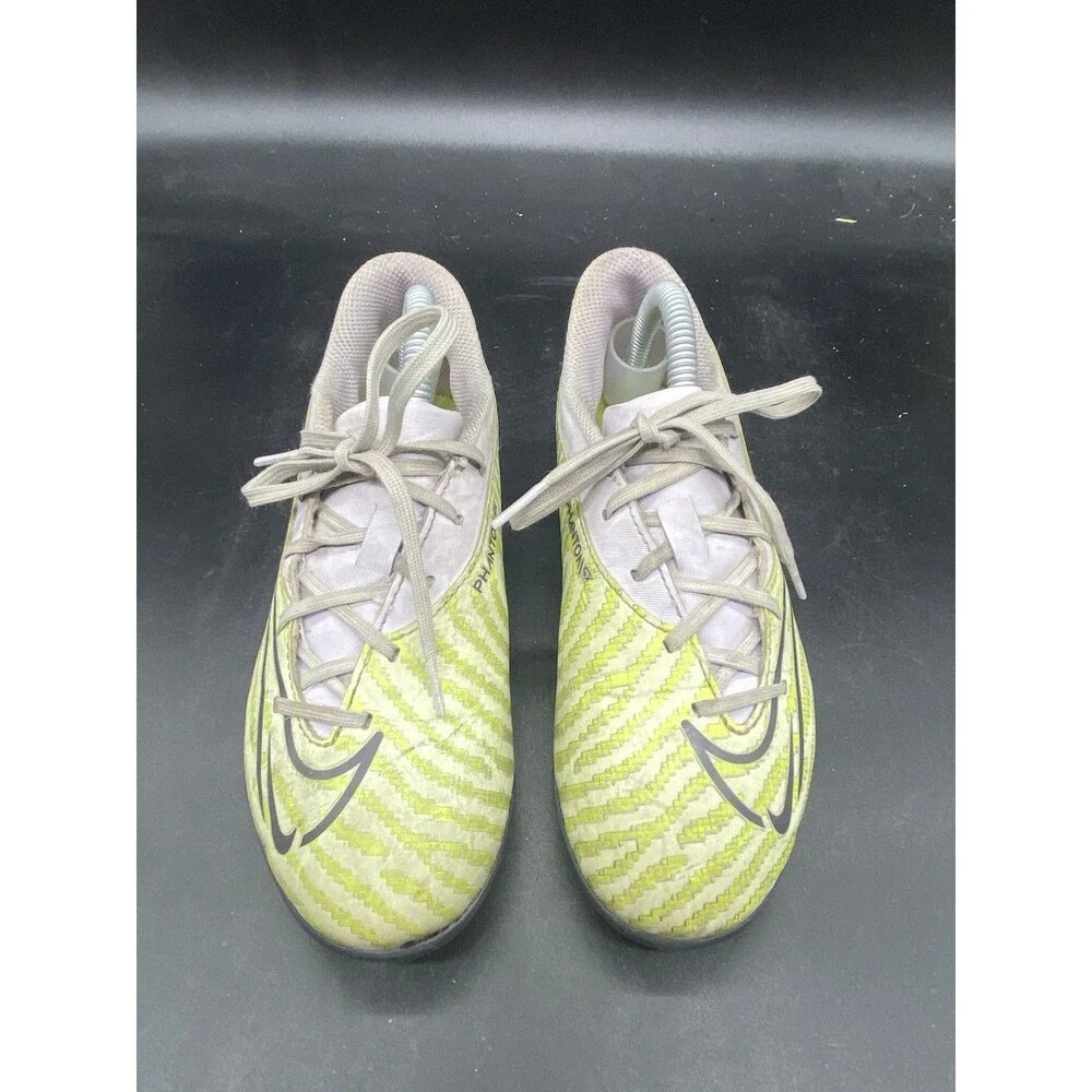 Nike Phantom GX Club GS Soccer Cleats Youth Size 2Y DD9564-705